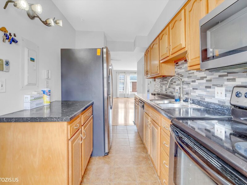 1450 Plymouth Place Glenview IL 60025