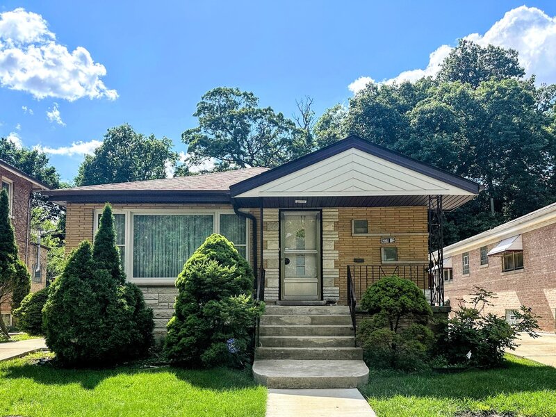 10912 S Longwood Drive Chicago IL 60643
