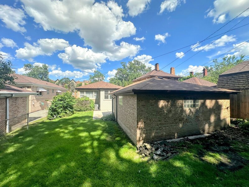10912 S Longwood Drive Chicago IL 60643