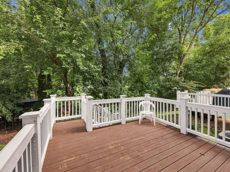 617 Riverbank Court Geneva IL 60134