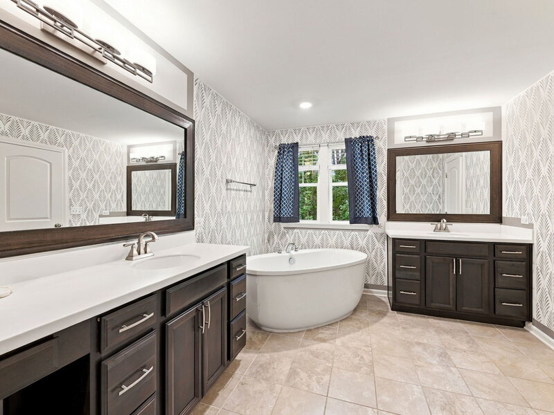617 Riverbank Court Geneva IL 60134