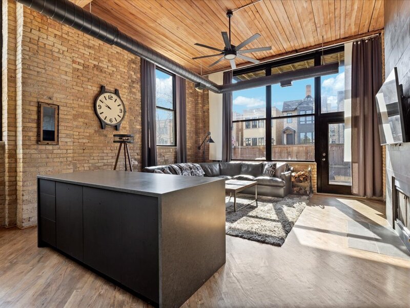 2654 W Medill Avenue Chicago IL 60647