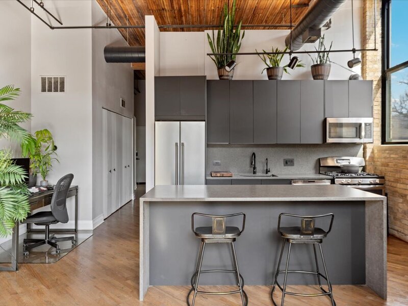 2654 W Medill Avenue Chicago IL 60647