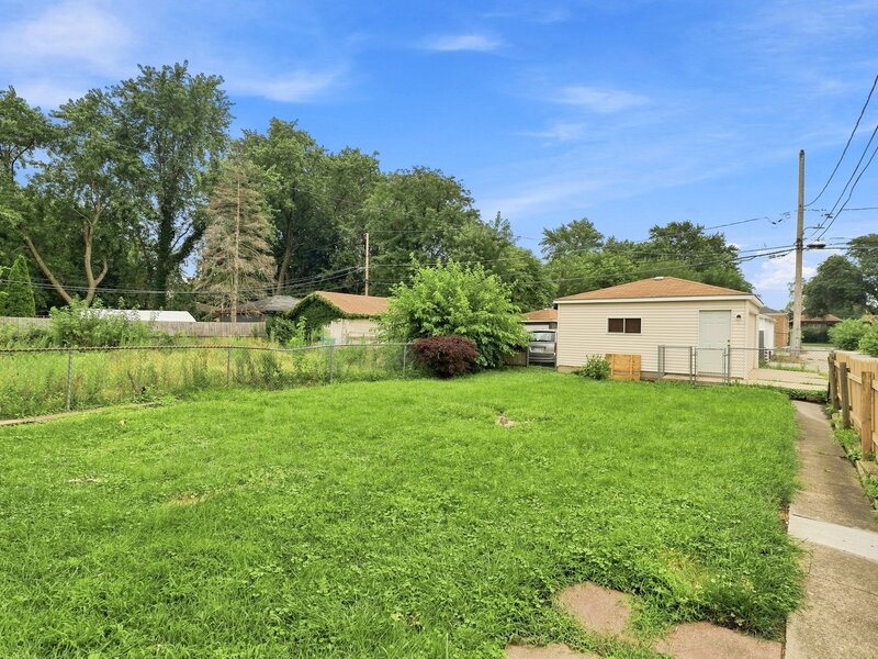 10735 S Prospect Avenue Chicago IL 60643