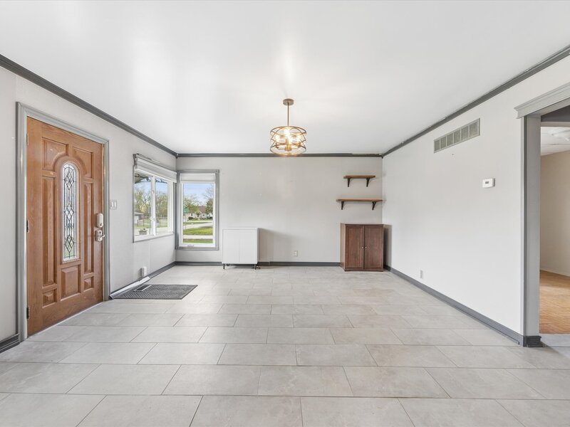 117 Sunrise Avenue Willowbrook IL 60527