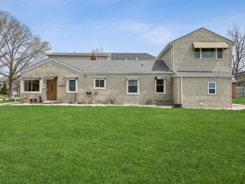 117 Sunrise Avenue Willowbrook IL 60527