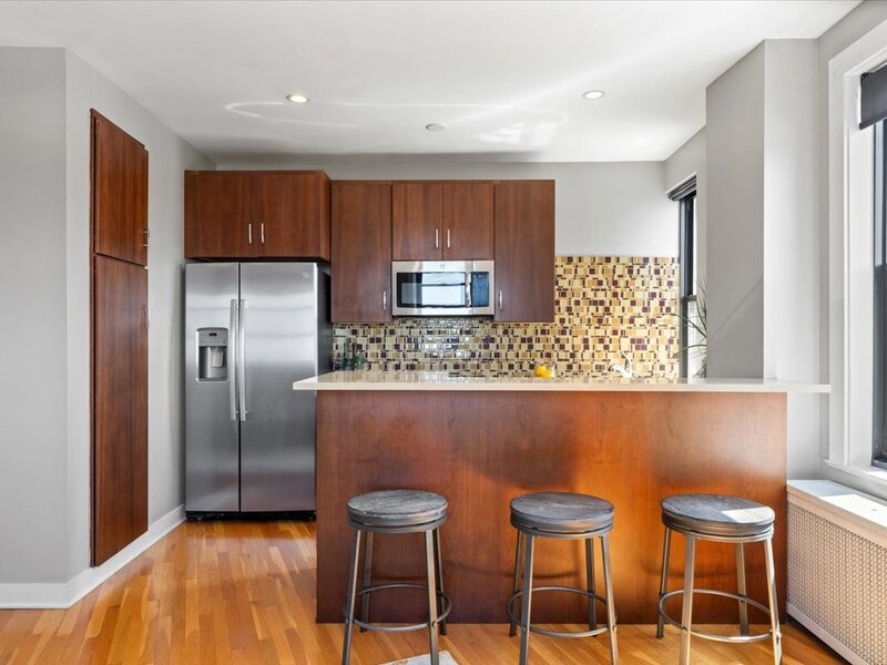 2000 N Lincoln Park West Chicago IL 60614