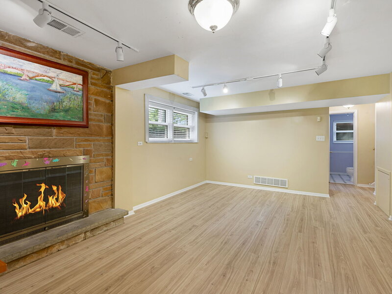 146 Millbrook Lane Wilmette IL 60091