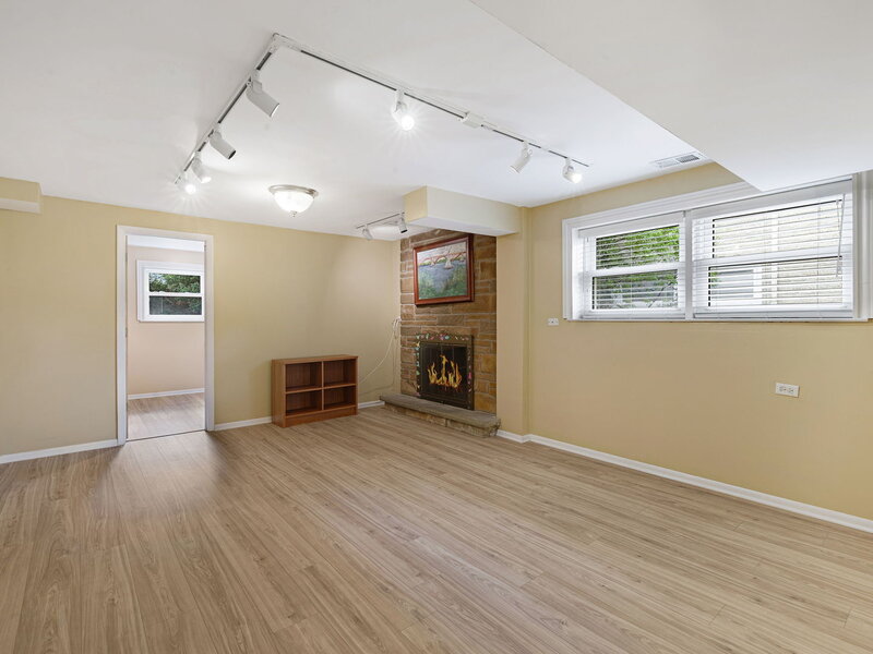 146 Millbrook Lane Wilmette IL 60091