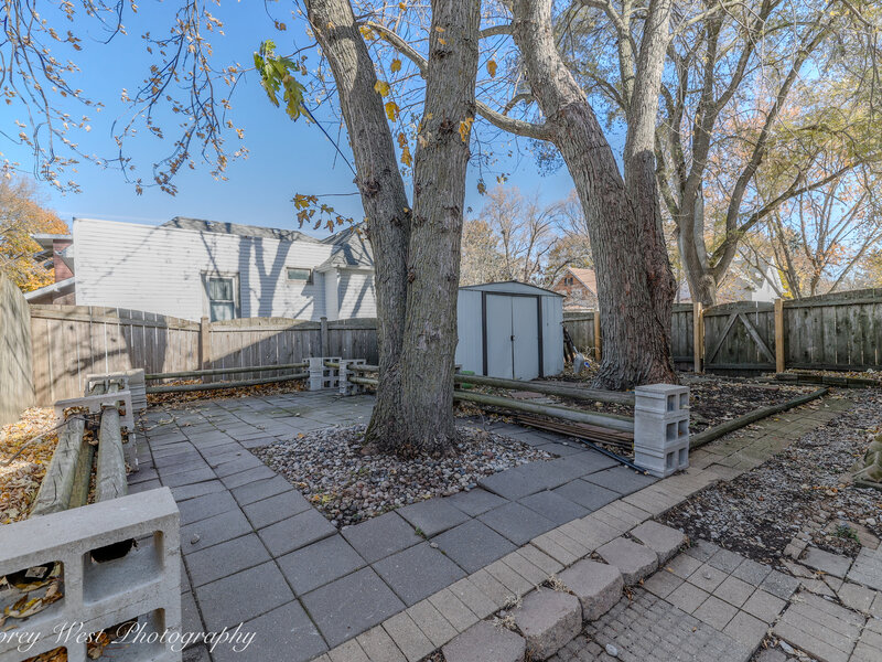 607 N 9th Street Dekalb IL 60115
