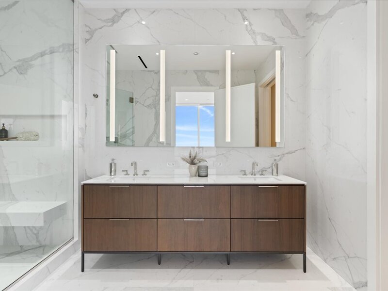 14 W Superior Street Chicago IL 60654