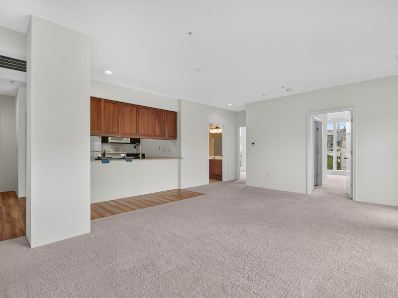 1572 Maple Avenue Evanston IL 60201