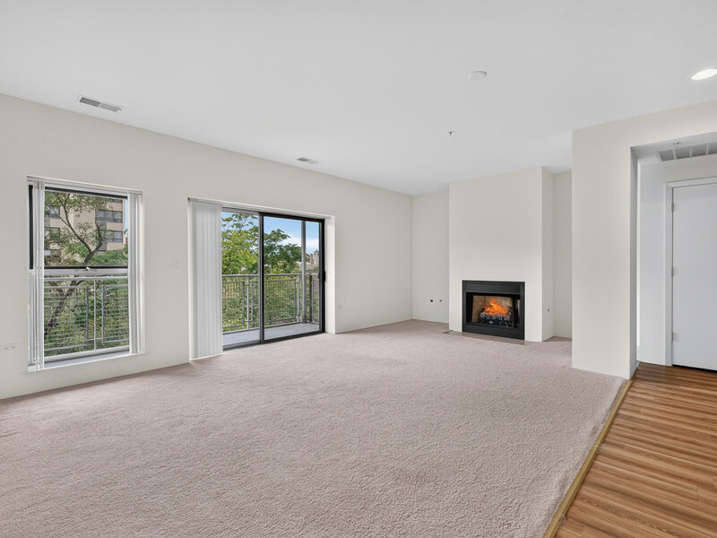 1572 Maple Avenue Evanston IL 60201