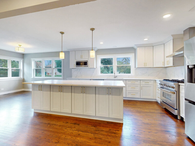 124 E Monterey Avenue Schaumburg IL 60193