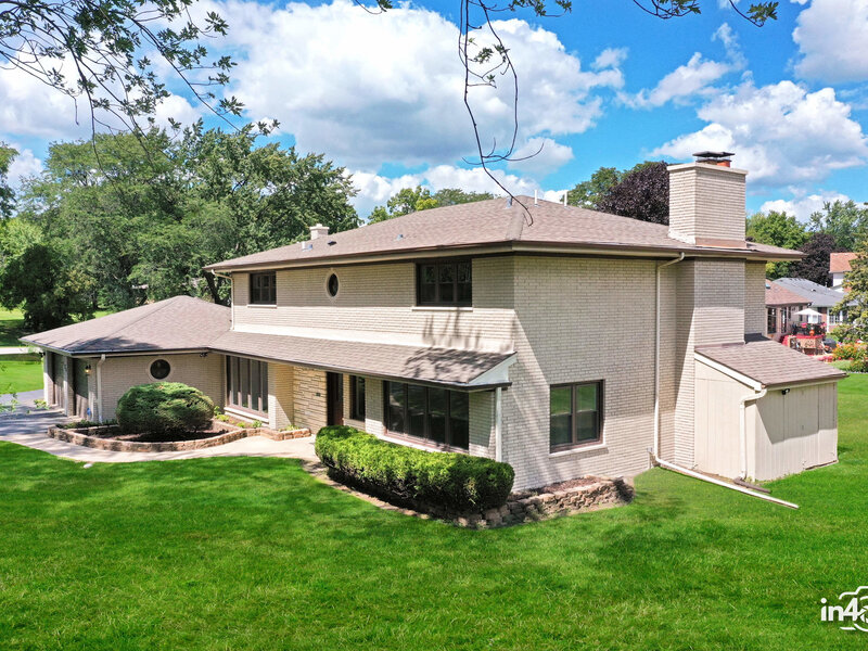 124 E Monterey Avenue Schaumburg IL 60193