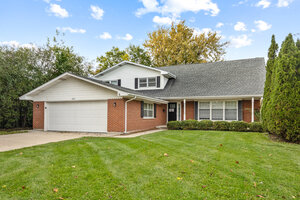 Photo of 2206 W Lawrence Lane Mount Prospect IL 60056