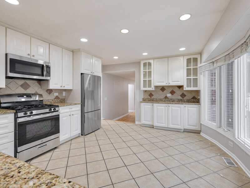 2206 W Lawrence Lane Mount Prospect IL 60056