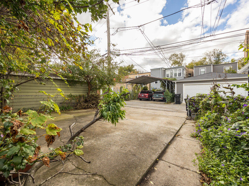 4726 N Maplewood Avenue Chicago IL 60625