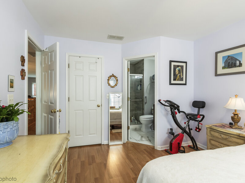 190 Lucerne Court Wheeling IL 60090