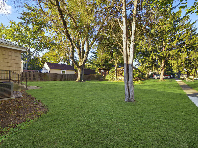 502 S 3rd Street West Dundee IL 60118