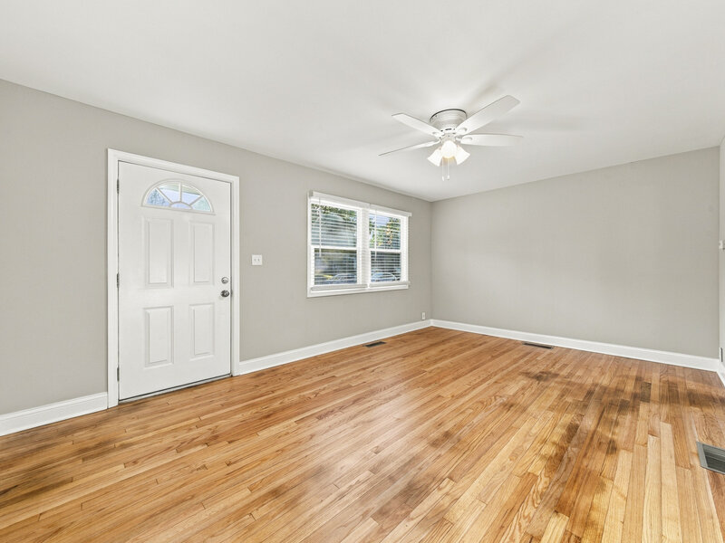 502 S 3rd Street West Dundee IL 60118