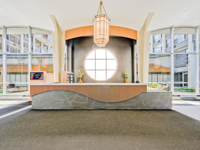 4250 N Marine Drive Chicago IL 60613