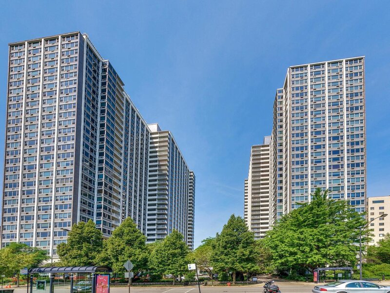 4250 N Marine Drive Chicago IL 60613