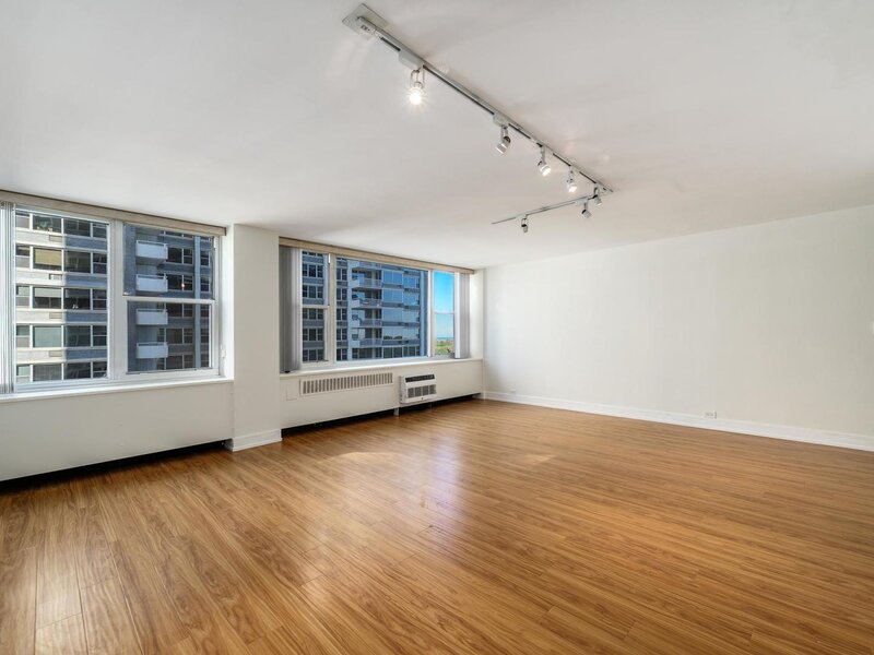 4250 N Marine Drive Chicago IL 60613
