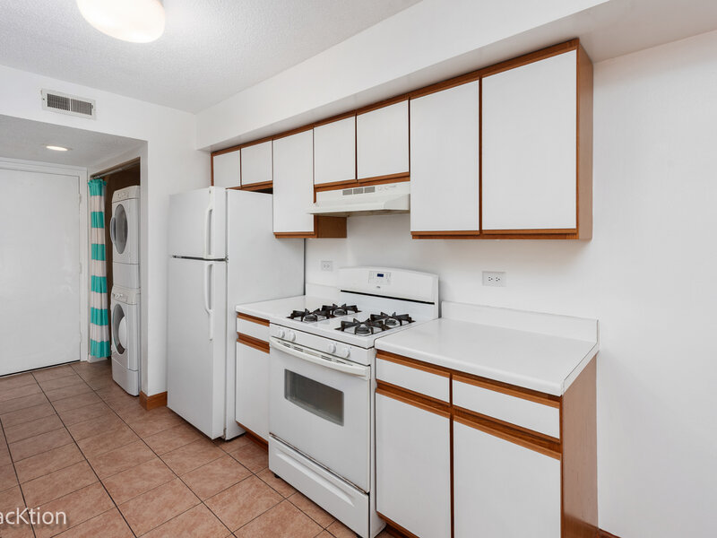 653 Pontiac Lane Bolingbrook IL 60440