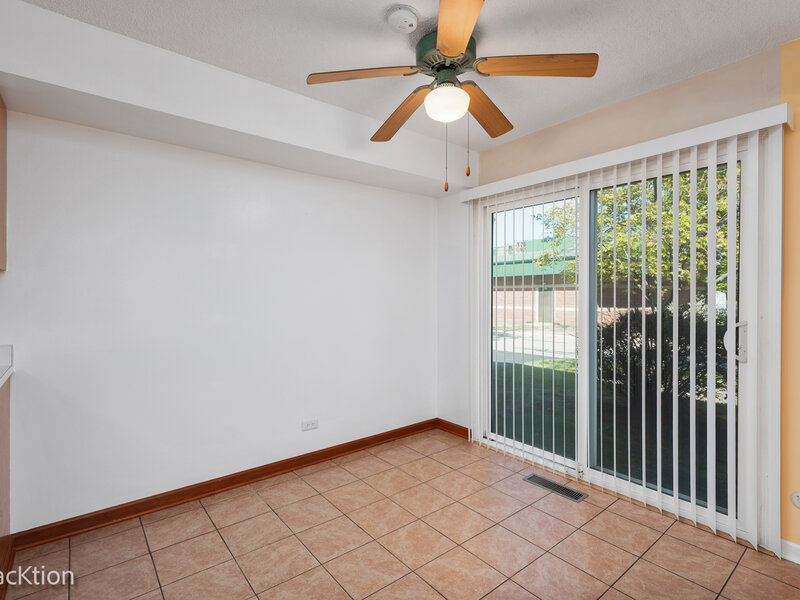 653 Pontiac Lane Bolingbrook IL 60440