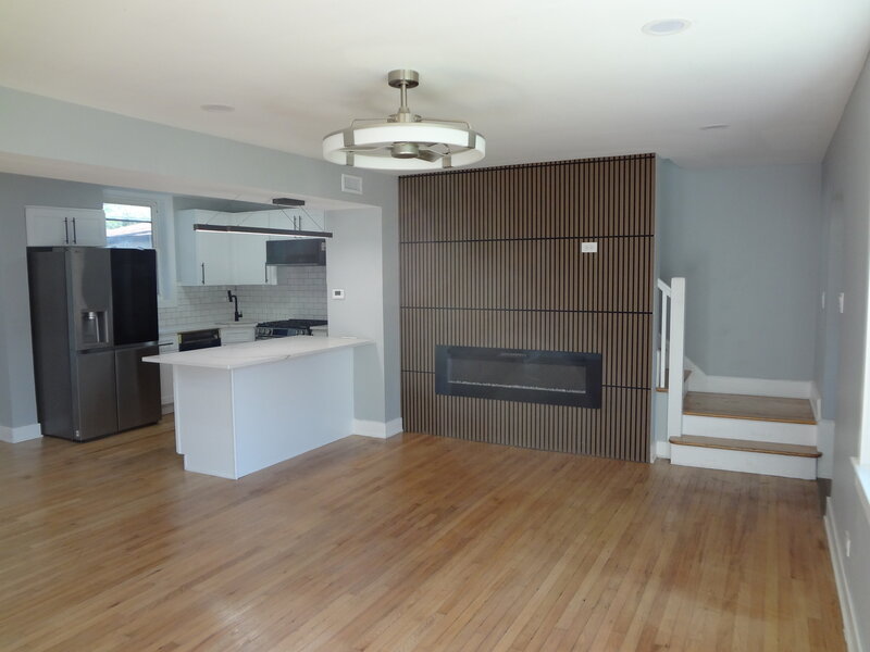 8811 S Constance Avenue Chicago IL 60617