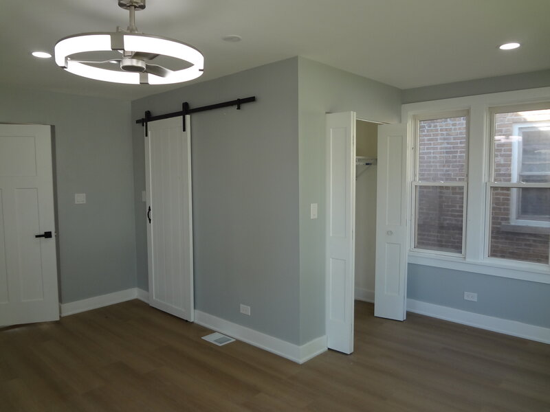 8811 S Constance Avenue Chicago IL 60617