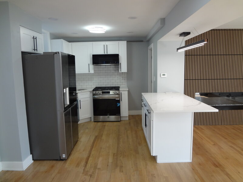 8811 S Constance Avenue Chicago IL 60617