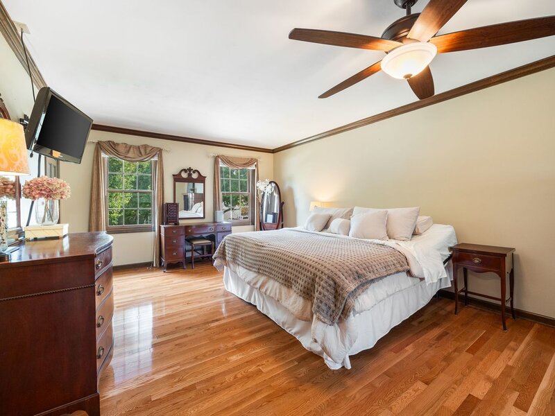 1628 Trent Avenue Naperville IL 60563