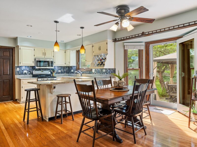 1628 Trent Avenue Naperville IL 60563
