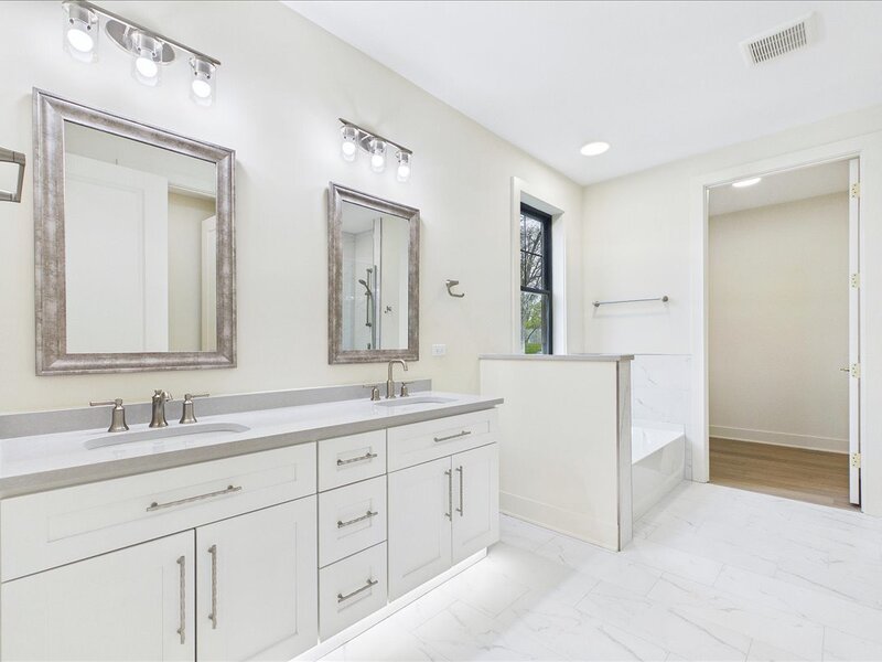 22075 W Casa Bella View Kildeer IL 60047