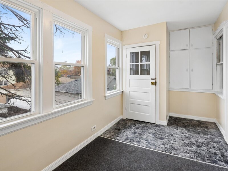 5245 W Carmen Avenue Chicago IL 60630