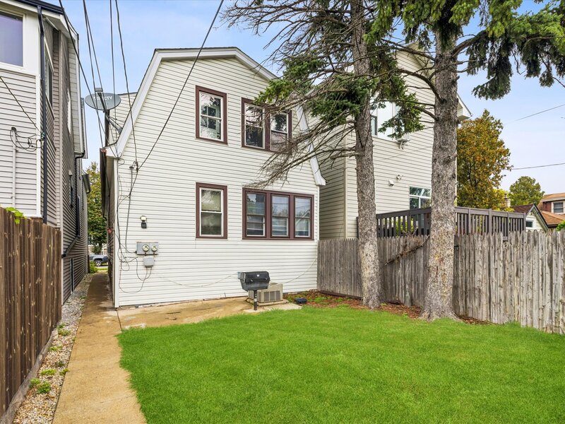 5245 W Carmen Avenue Chicago IL 60630