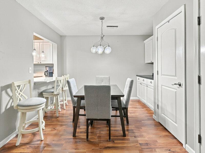 800 E Iowa Street Eldridge IA 52748
