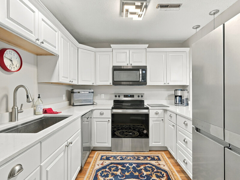 800 E Iowa Street Eldridge IA 52748