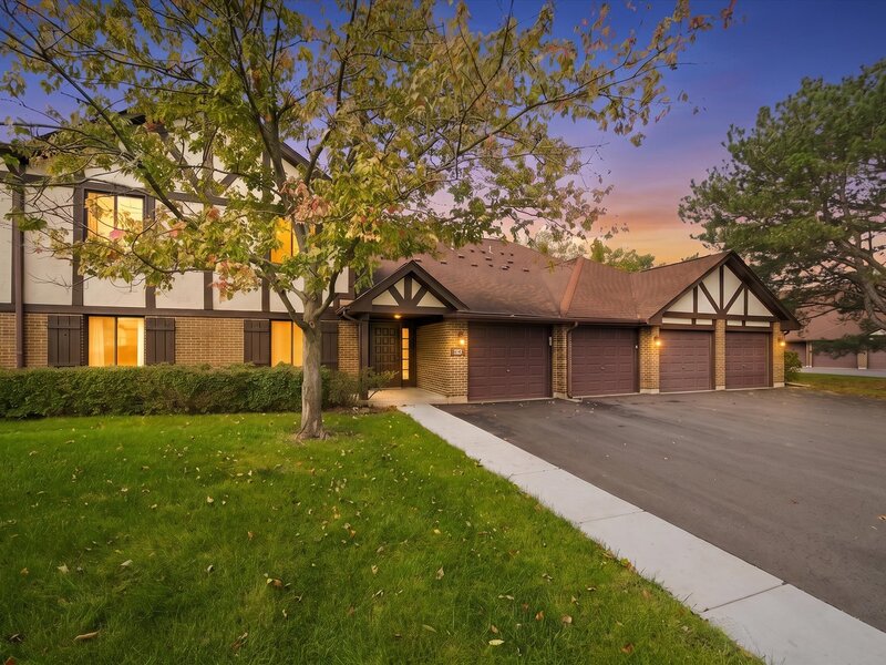 1074 Cornell Avenue Wheeling IL 60090