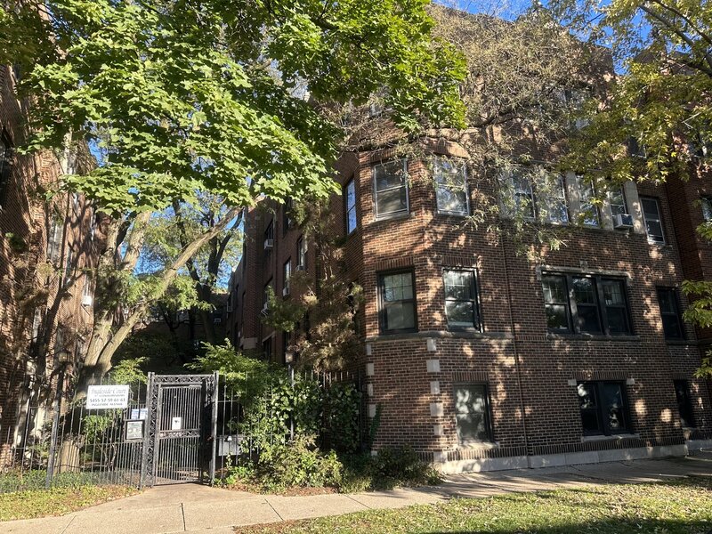 5463 S Ingleside Avenue Chicago IL 60615
