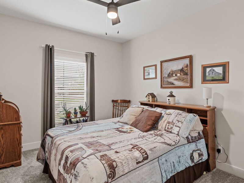 457 N 3rd Avenue Eldridge IA 52748