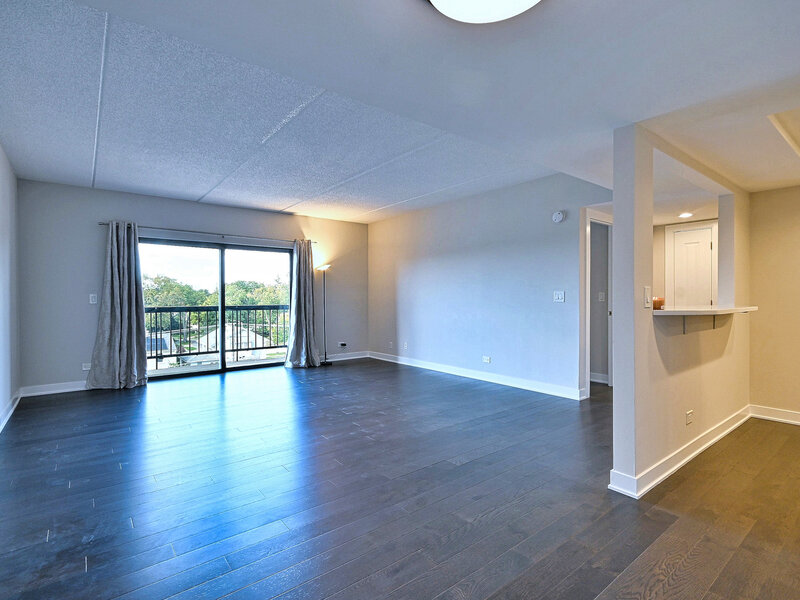 820 Graceland Avenue Des Plaines IL 60016