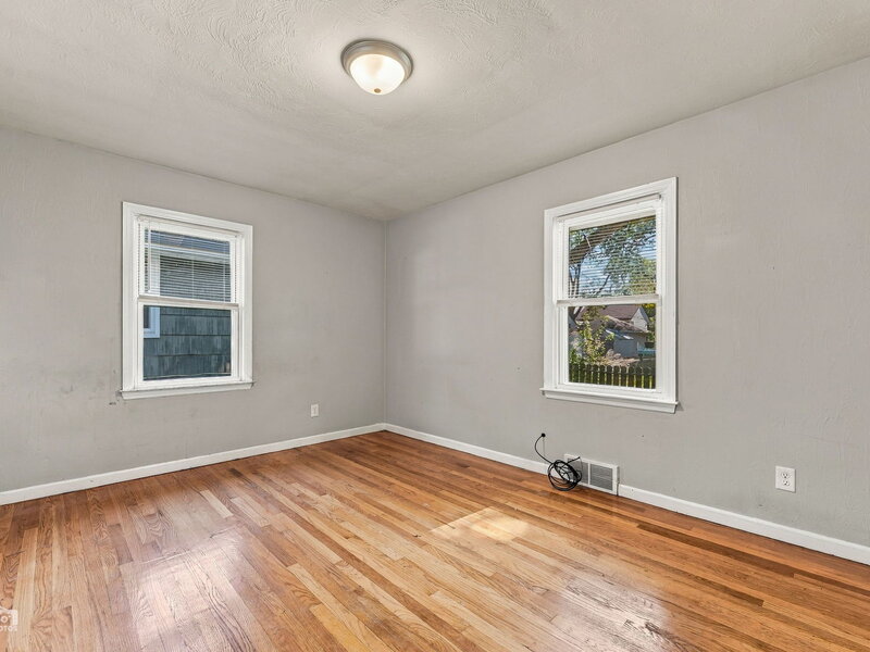 3617 Monroe Street Lansing IL 60438