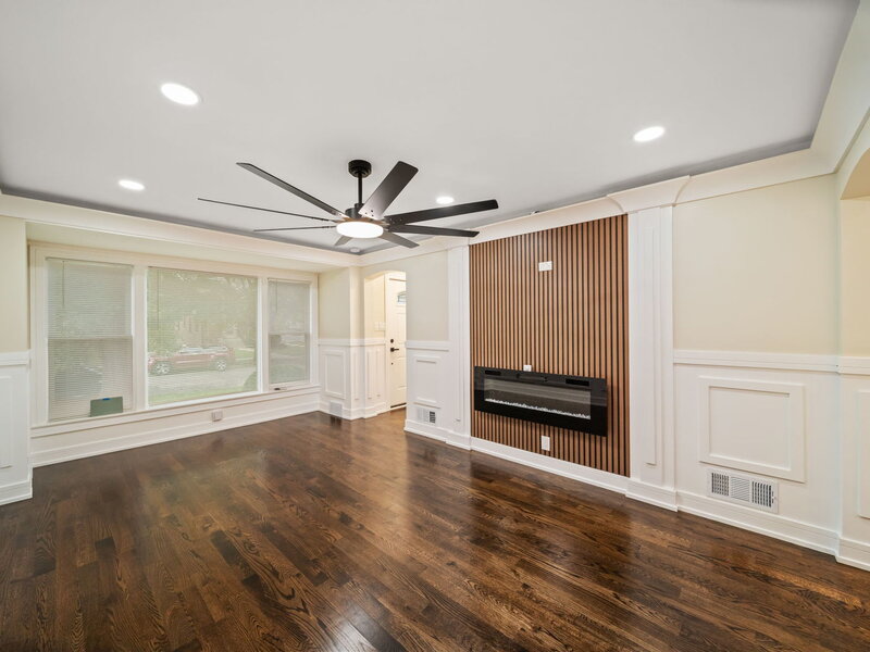 8005 S Campbell Avenue Chicago IL 60652