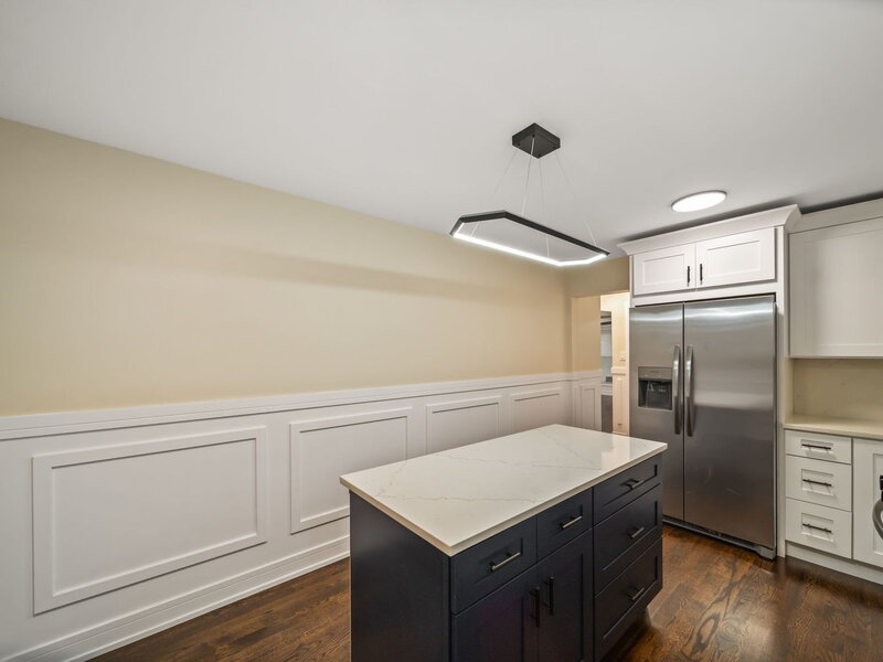 8005 S Campbell Avenue Chicago IL 60652