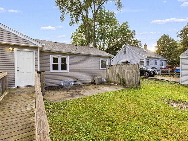 2111 Sherman Avenue Rockford IL 61101