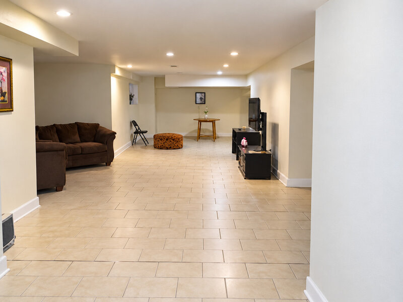 1620 W 77th Street Chicago IL 60620