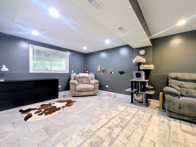 1468 Van Meter Drive Glendale Heights IL 60139